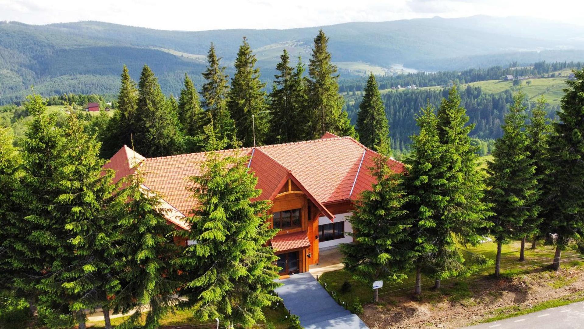 Tiarra Mountain Lodge Белиш Экстерьер фото